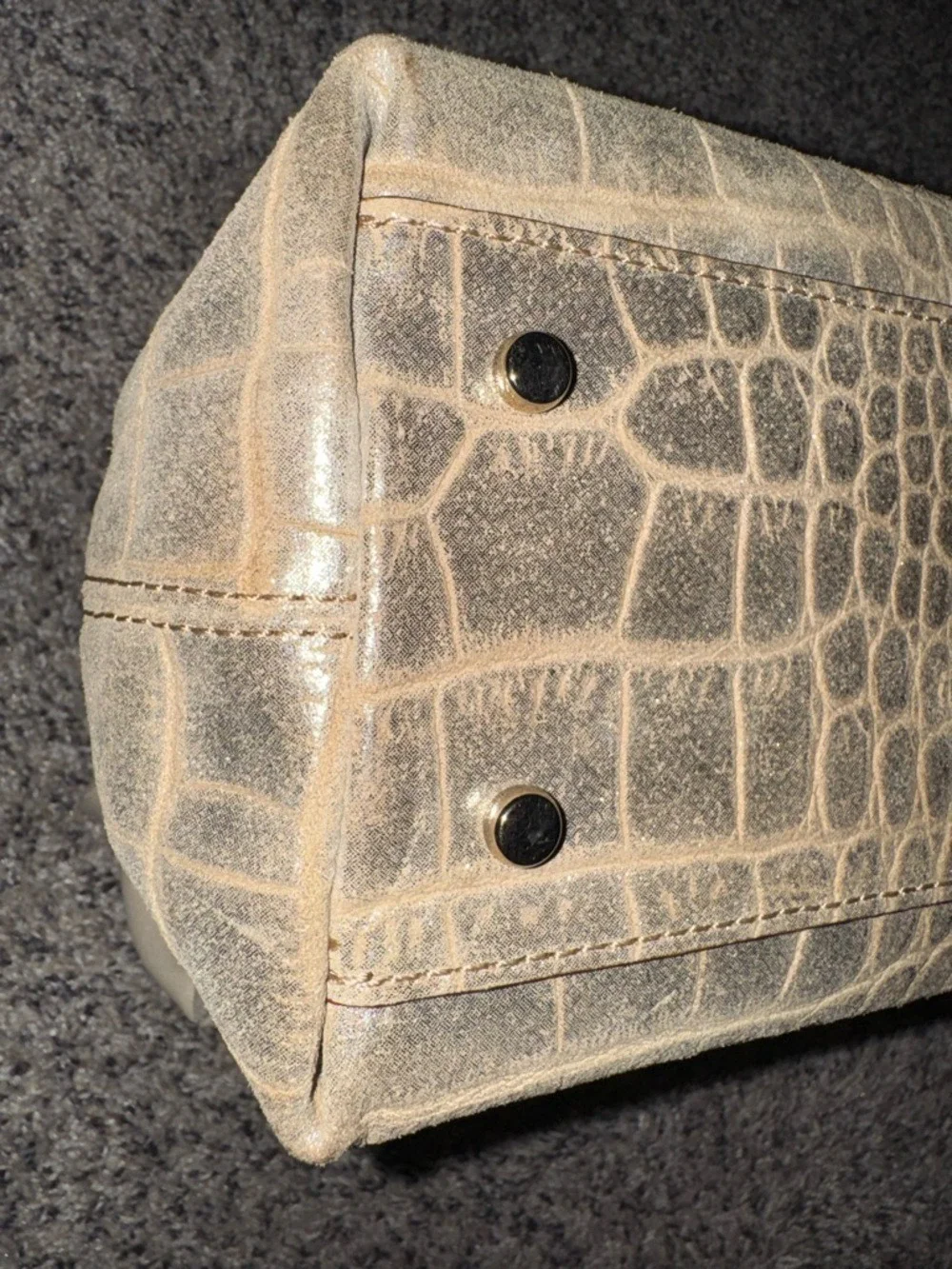 Kate Spade Croc Embossed Clutch w/ Acrylic Frame Handle | Neutral Beige Glam